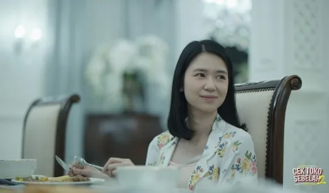 Lebih Dekat dengan Laura Basuki, Pemeran Natalie di Cek Toko Sebelah 2