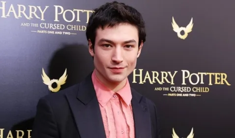 Ditangkap Polisi, Karir Pemeran The Flash di Warner Bros. Berakhir?