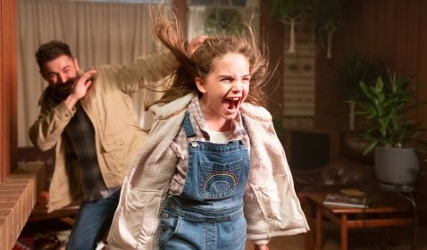 Review Firestarter: Kisah Tentang Gadis Kecil Berkekuatan Spesial