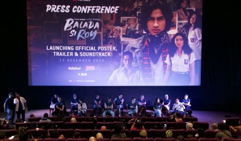Fiersa Besari & Eet Sjahranie Bawakan Soundtrack Film 'Balada Si Roy'