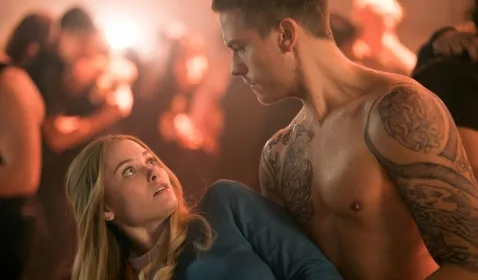 Review Beautiful Disaster: Film Komedi Romantis Remaja yang Menyenangkan