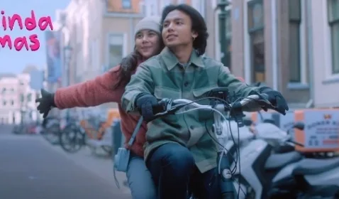 Review Bangsatnya Cinta Pertama: Tertolong Kualitas Akting Para Pemainnya