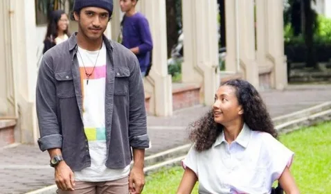 Review Glo, Kau Cahaya: Ketika Keterbatasan Fisik Tak Halangi Kesuksesan