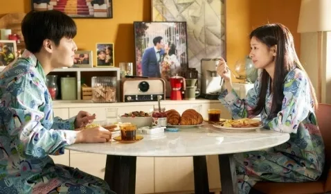 Review Love Reset: Film Komedi Romantis yang Menghibur