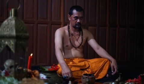 Sisi Positif dan Negatif Film Tasbih Kosong 