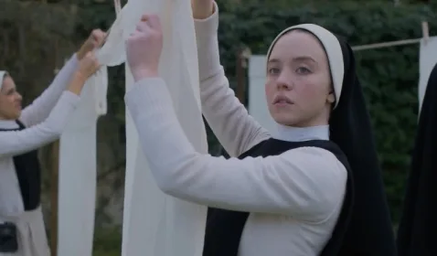 Review Immaculate: Horor Penuh Darah dengan Twist Mengejutkan