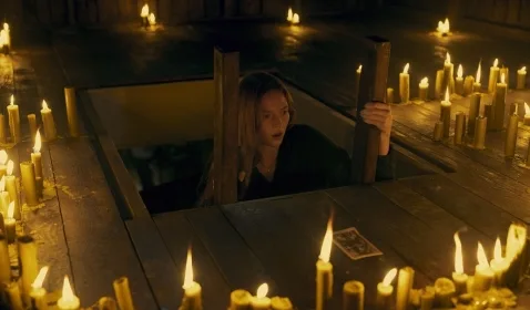 Review Tarot: Sajikan Horor yang Intens dan Emosional 