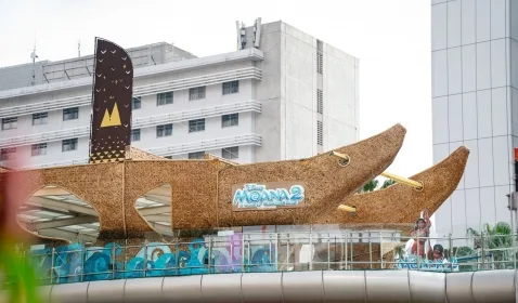 Kolaborasi Spesial Disney Indonesia Bersama Transjakarta dan ThisPlay untuk Film 'Moana 2' 