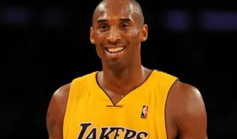 WOW! Warner Bros. Pictures sedang Garap Film Biopik Kobe Bryant!
