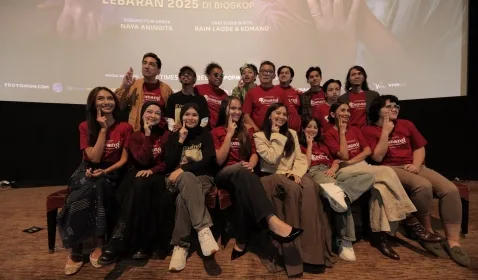 Kisah Romansa Nyata Raim Laode dan Istrinya Dikemas dengan Manis dan Emosional lewat Film 'Komang'