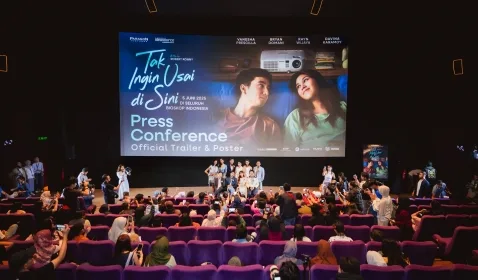 Film 'Tak Ingin Usai di Sini' Rilis Poster dan Trailer Resmi