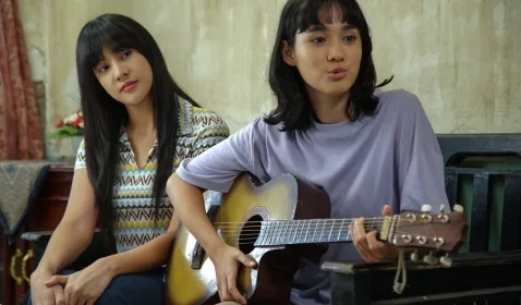 Review Mendadak Dangdut: Sukses Hadirkan Crowd Penonton Bersamaan dengan Adegan Panggungnya