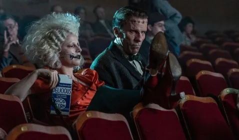 Review The Bride: Chemistry Christian Bale dan Jessie Buckley Tampil Menonjol