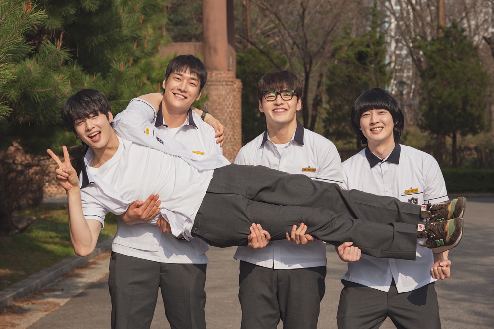 Review The First Ride: Film tentang Persahabatan yang Seru, Kocak, dan ...